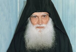 Άγιος Εφραίμ Κατουνακιώτης: Άφησε τον Θεόν να σε κυβερνήσει